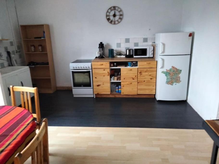 Proche De La Gare Apartment Сен Жан Пие-дьо-Пор Екстериор снимка